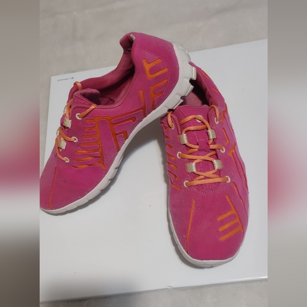 Women shoes size 8.5